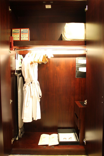 Amenities 7