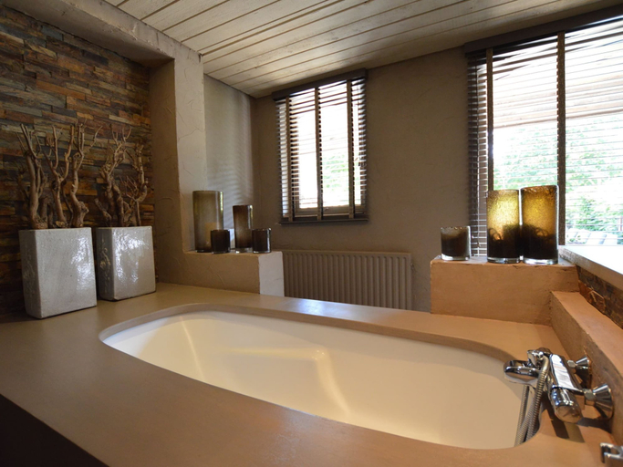 Bathroom 3, Grand Holiday Home in Alphen with Sauna & Hot Tub, Alphen-Chaam