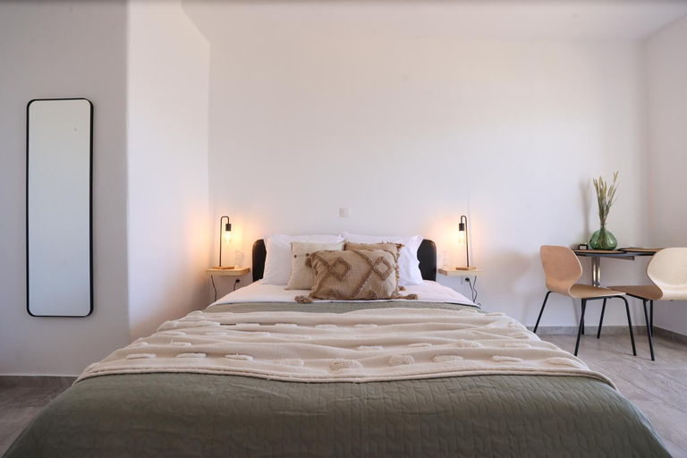 2, enNE Studios for Views & Tranquility, South Aegean