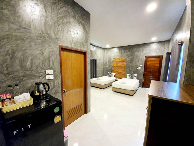 Bedroom 12
