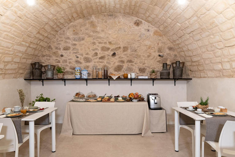 Others 2, Officine degli Aromi, Ragusa