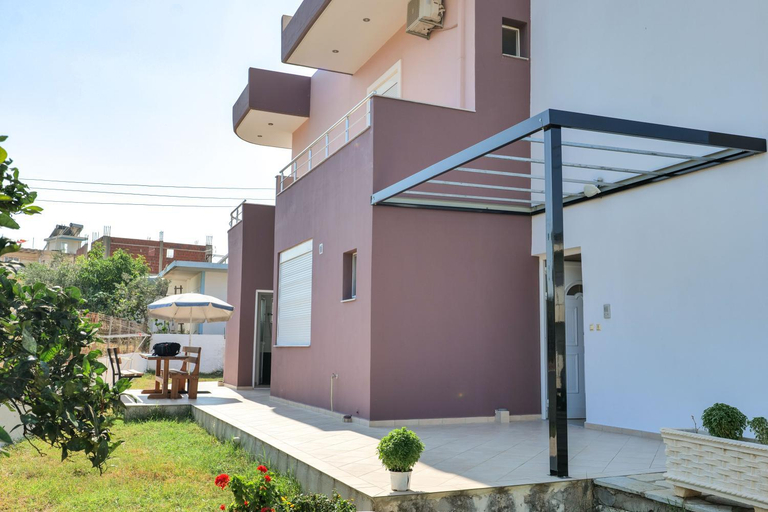 Others 5, Villa Proi, Sarandës