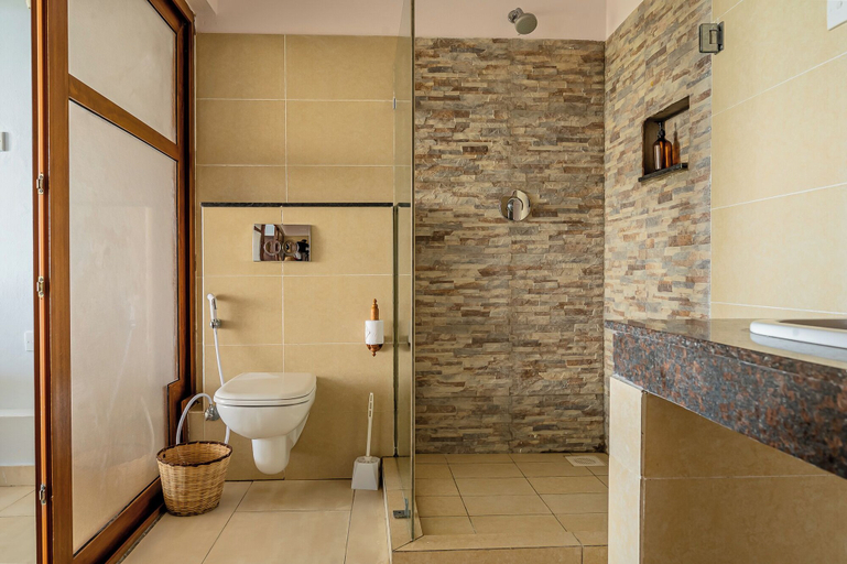 Bathroom 2, Diani Beachfront Paradise, Msambweni