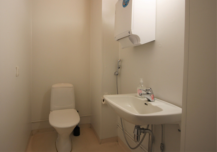 Bathroom, Forenom Hostel Röykkä, Uusimaa