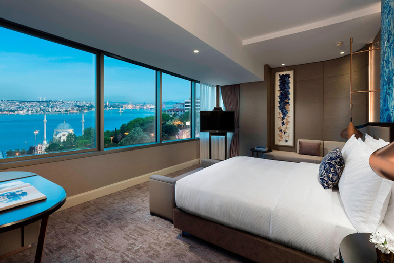 Bedroom 4, The Ritz-Carlton, Istanbul, Beşiktaş