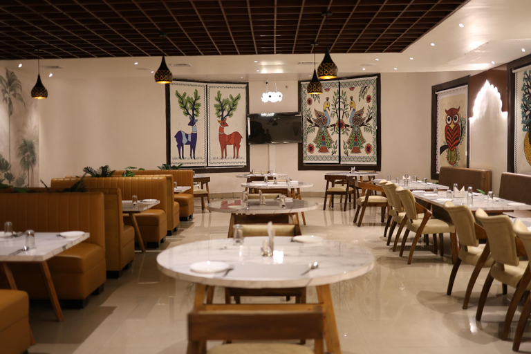 Food & Drinks 4, Four Seasons Resort, Saraikela-kharsawan