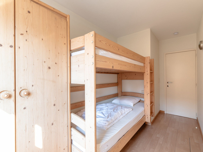 Bedroom 4, Apartment With sea View in De Haan, West-Vlaanderen