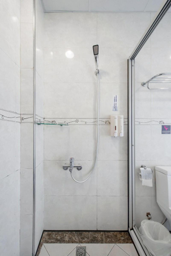 Bathroom 4, Shan Ban Bay Inn, Pingtung