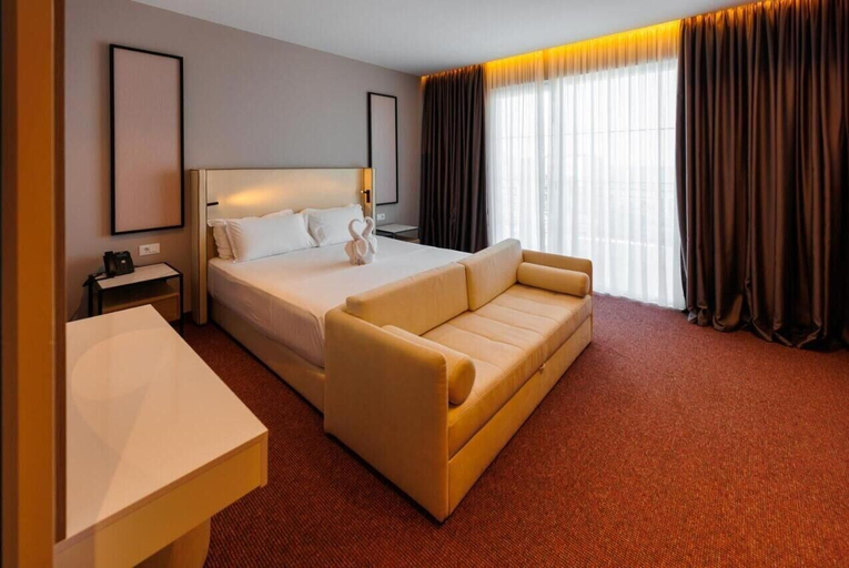 Bedroom 3, Amelia Mare Hotel, Kavajës
