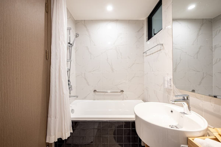 Bathroom 6