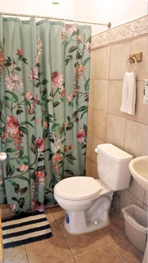 Bathroom 3, Point Break Santa Teresa, Puntarenas