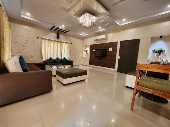 Room 2, Teakwood Farms, Wardha