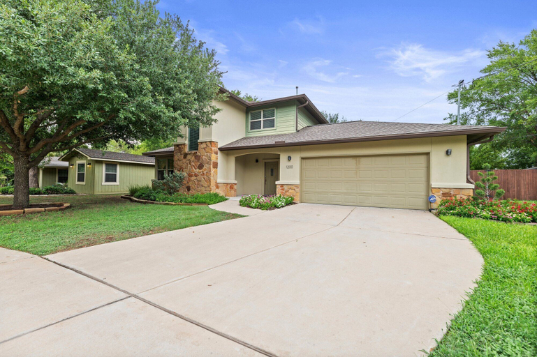 Exterior & Views 2, Large South Austin Home with a Pool, Travis