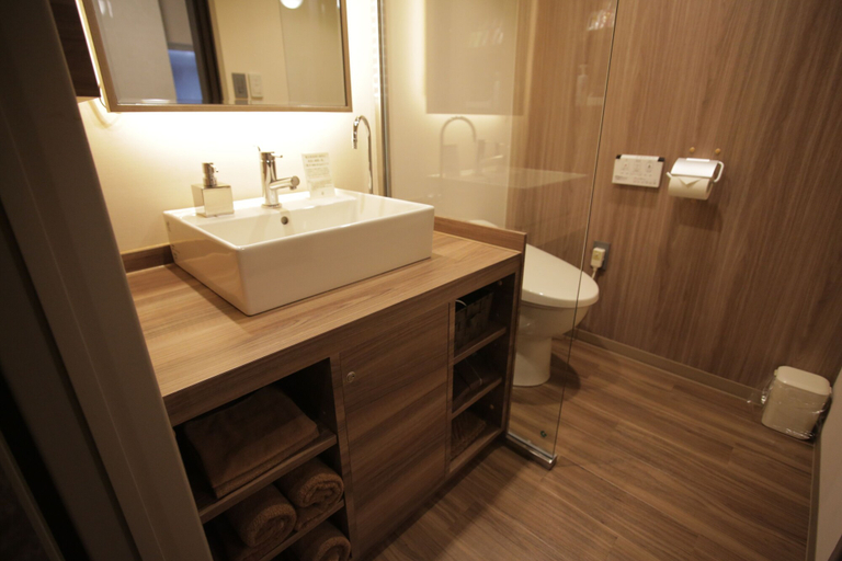 Bathroom 3, Hotel Uguisudani Club, Taitō
