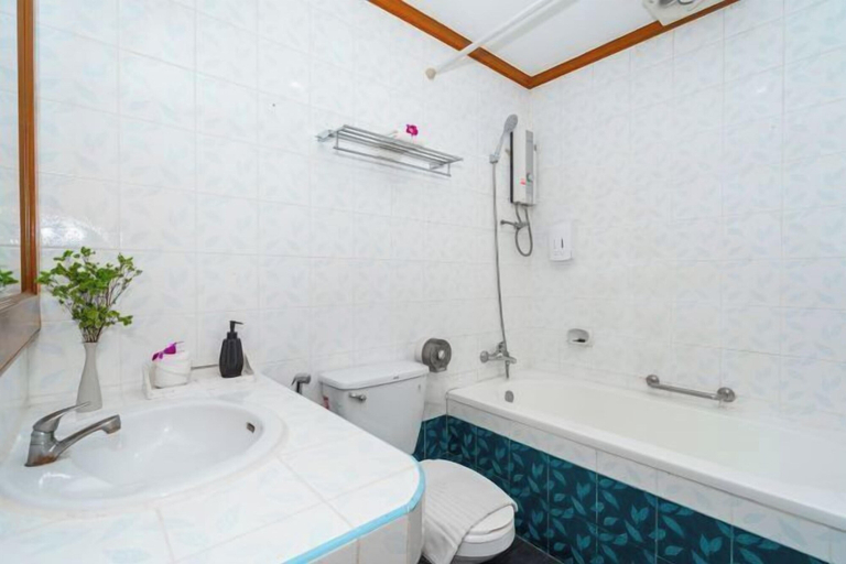 Bathroom 16