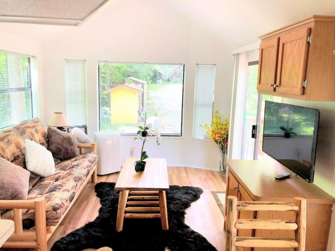 Facilities 2, Smoky Mountain Views Cabins, Jackson