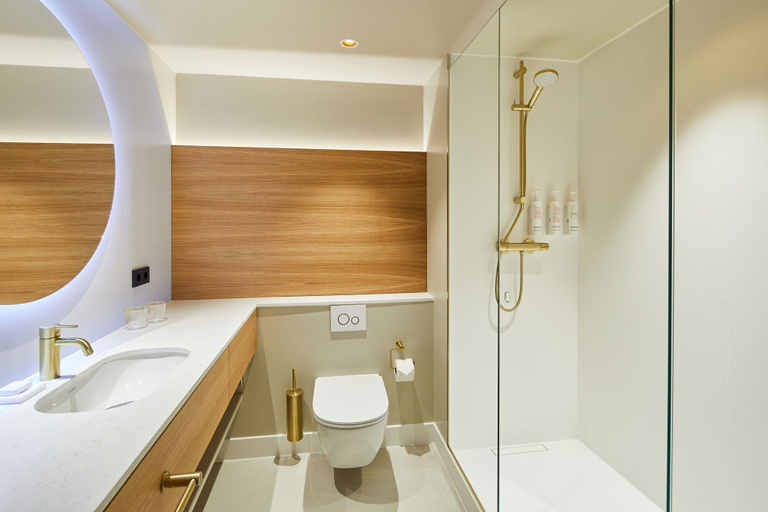 Bathroom 5, Copenhagen Marriott Hotel, Copenhagen