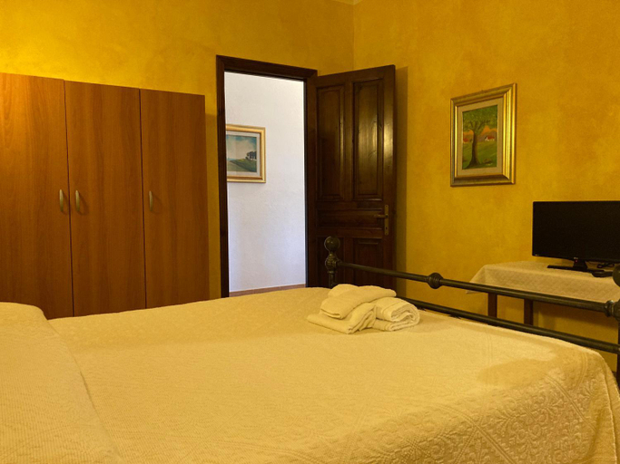 Others 5, Araxi, Cagliari