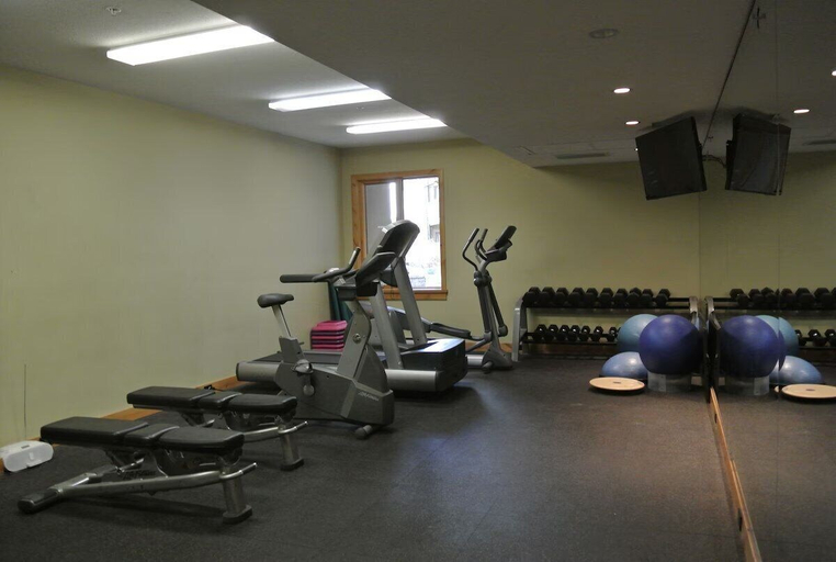 Others 3, Rundle Cliffs Lodge by Canmore Premier, Division No. 15