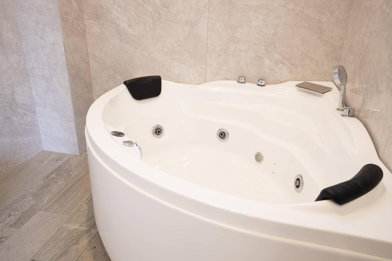 Bathroom 4