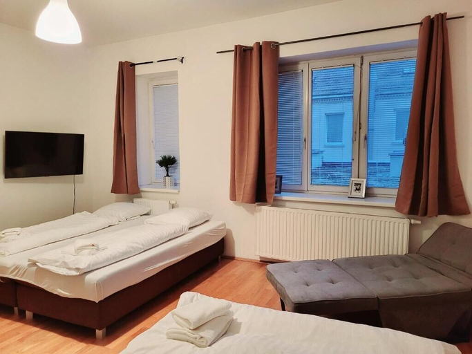 Bedroom 2, Floridsdorfer Apartment, Wien