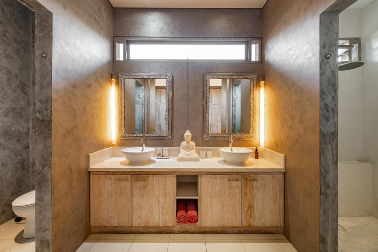 Bathroom, Spacious and Stylish Villa 3 Bedroom Seminyak, Badung