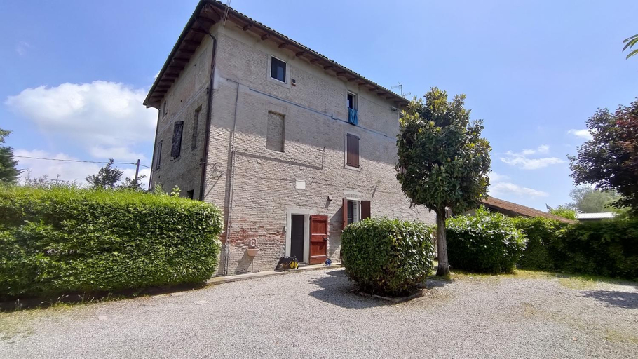Others 5, Outlander Cottage B&B tra Bologna e Ferrara Vicino uscita A13 Altedo, Bologna