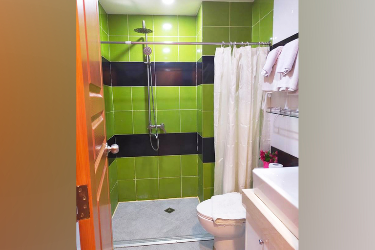 Bathroom, AMORE HOTEL - DELUXE 2, Muntinlupa
