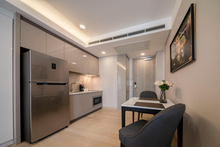 Dining Room 25