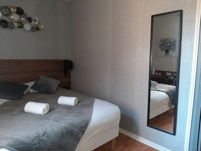 Bedroom 4, Hôtel Le Rochegude, Tarn
