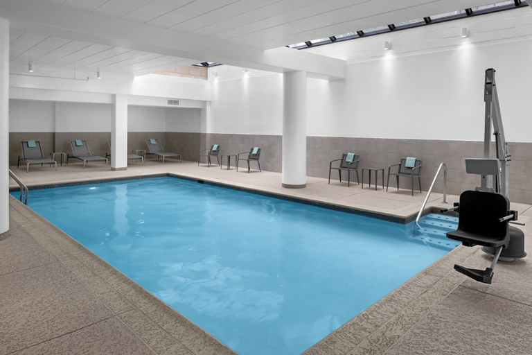 Sport & Beauty, Courtyard by Marriott Pittsburgh University Center, Allegheny