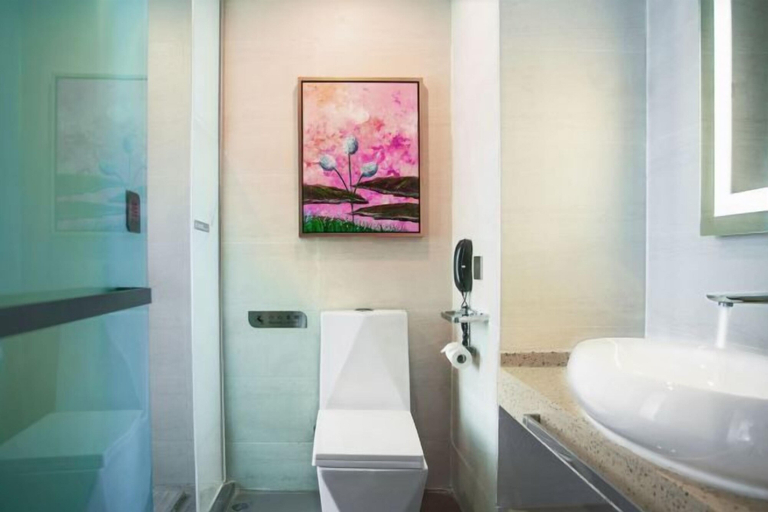 Bathroom 4, Zunyi Hotel (Zunyi Conference Site), Zunyi