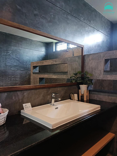 Bedroom 3, Junior Family Room by 233Poshtel, Muang Lampang