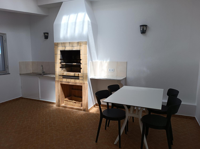 Others 5, Casa Zeferino, Lagoa