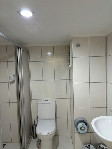 Bathroom 5, Gold Hotel, Fatih