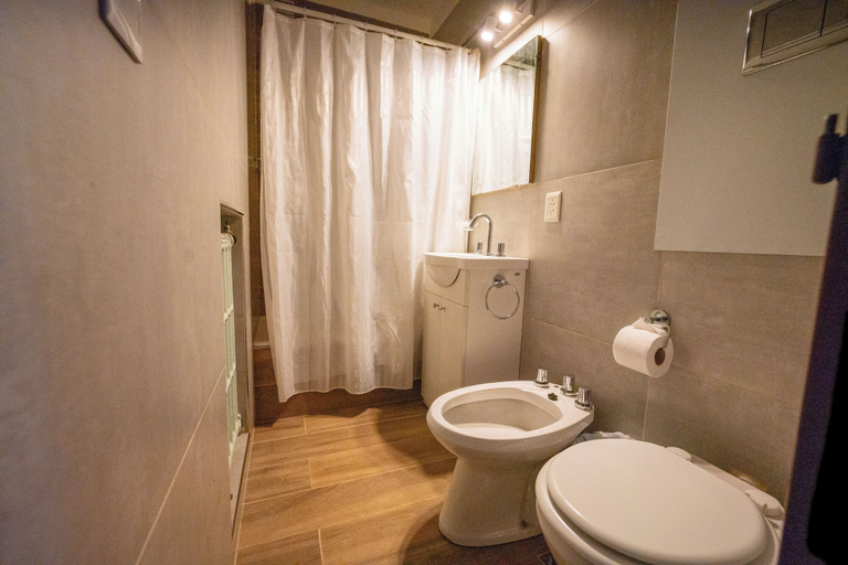 Bathroom 4, Hotel Dinko, Bariloche