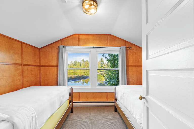 Bedroom 3, Placid Bay Hotel, Essex