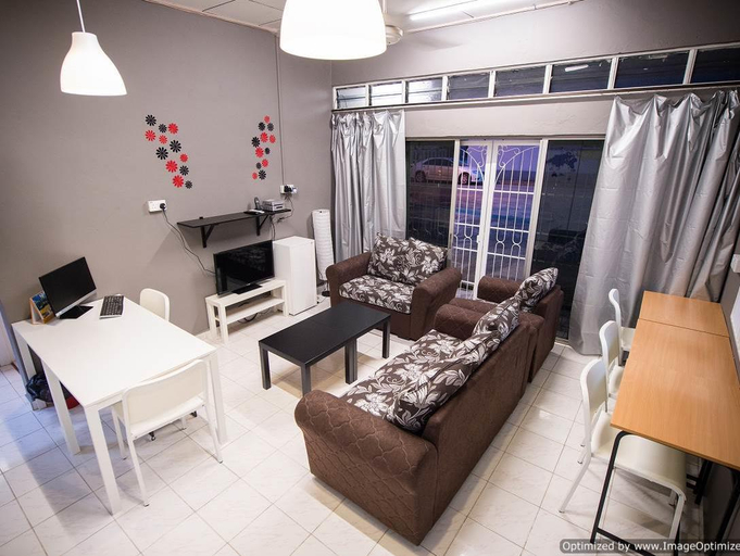 Public Area, Kemaman Lodge & Cafe - Hostel, Kemaman
