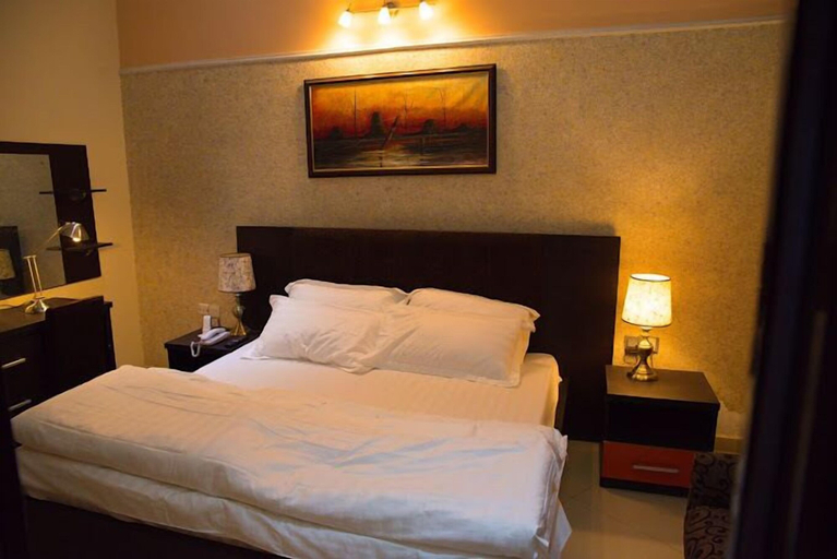 Room 4, Whyte House Hotels, EsanWest