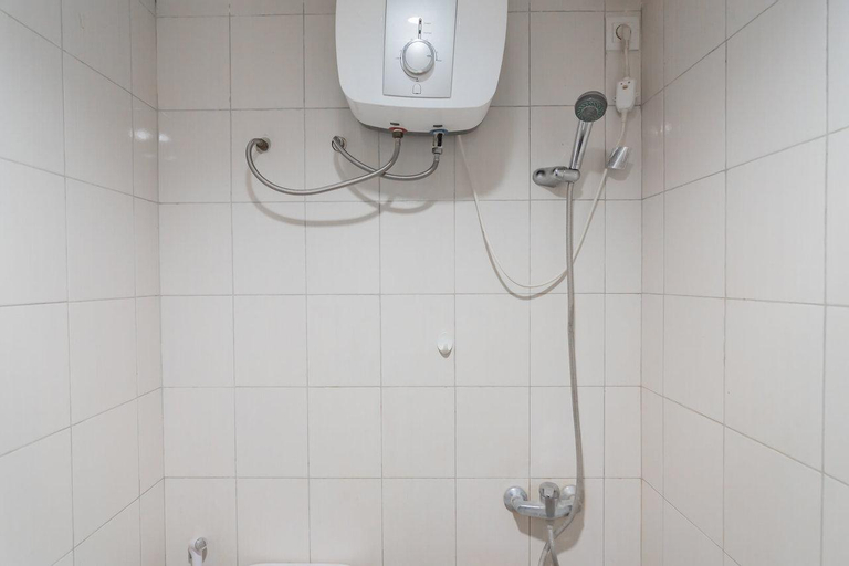Bathroom 12