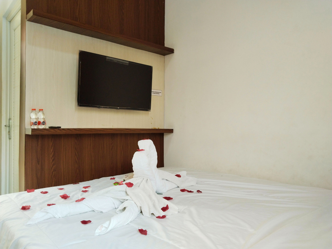 Bedroom 13