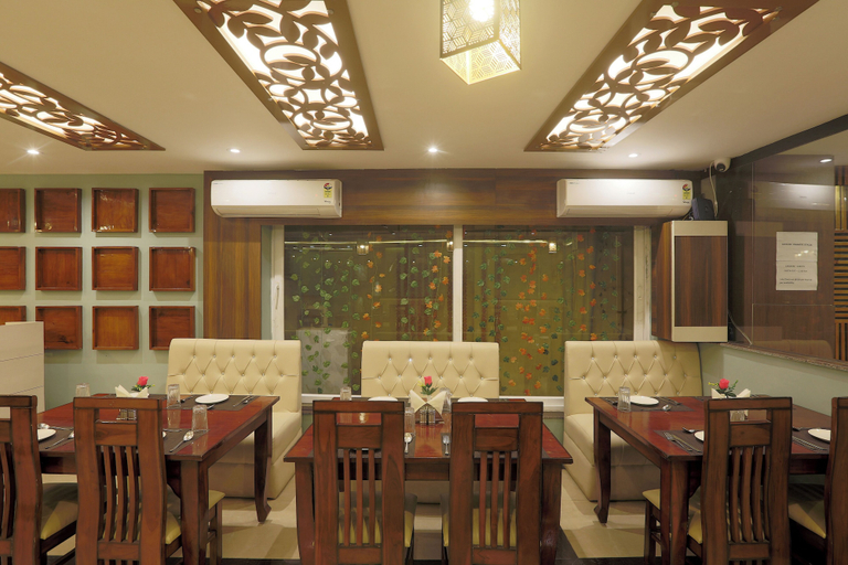 Food & Drinks, Airport Hotel The Volga, Delhi