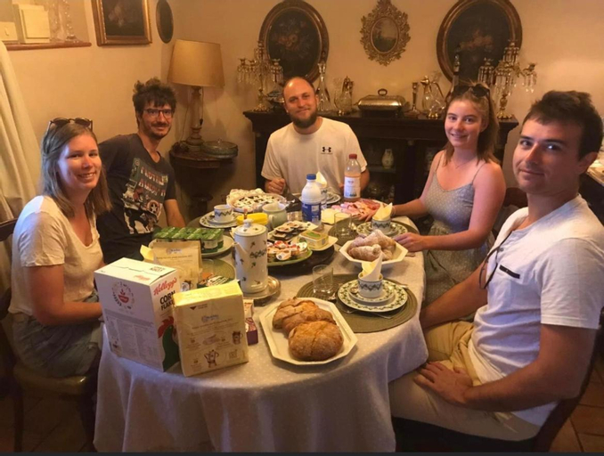 Food & Drinks 4, B&B Il Casale Del Ginepro, Perugia
