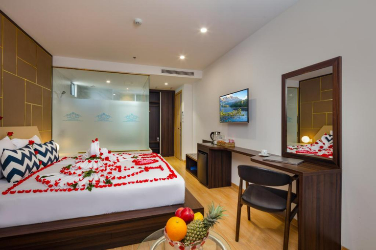 Bedroom 3, Crown Nha Trang Hotel, Nha Trang