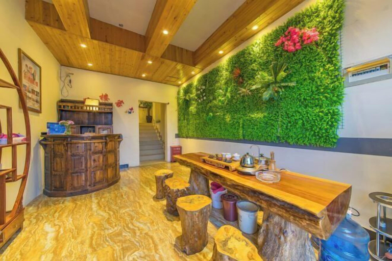 Others 3, Lijiang cloud color · July time Inn, Lijiang