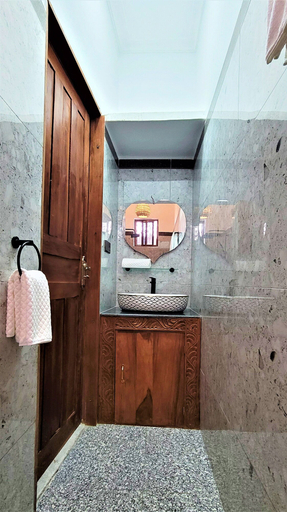 Bathroom 4, Leparadis Zanzibar Boutique Hotel, Kusini