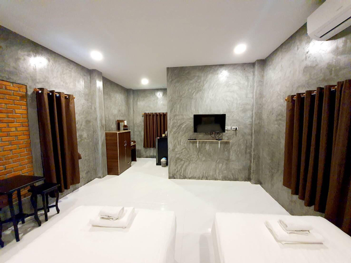 Bedroom 15
