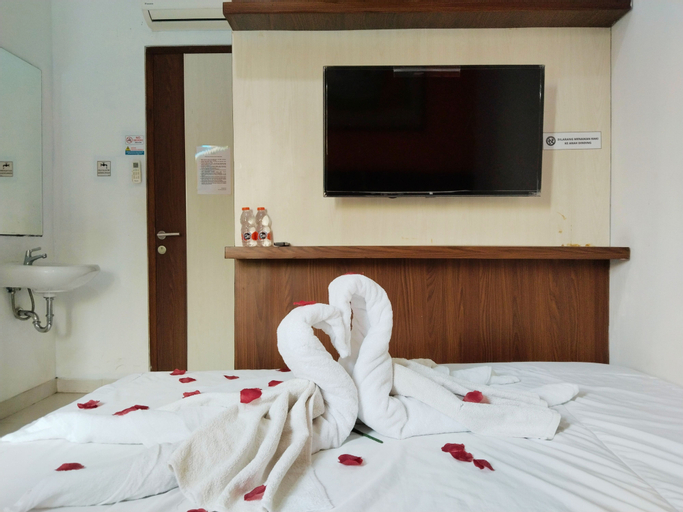 Bedroom 12