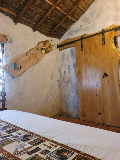 Others 3, Podocarpus cottages, Kieni