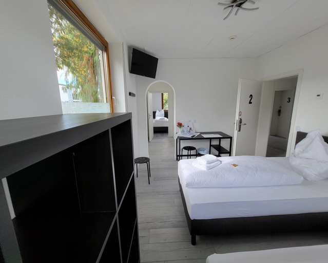 Bedroom 3, Zimmerwelt-Ilsfeld, Heilbronn